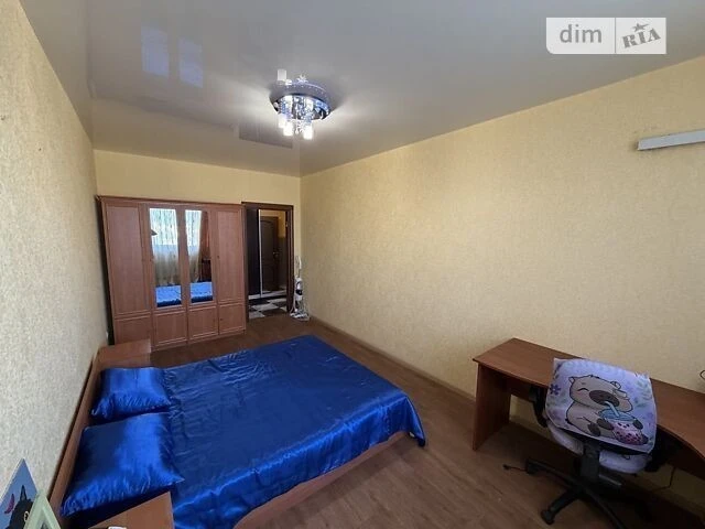 Продаж 2к квартири 71 кв. м на вул. Авіаконструктора Ігоря С