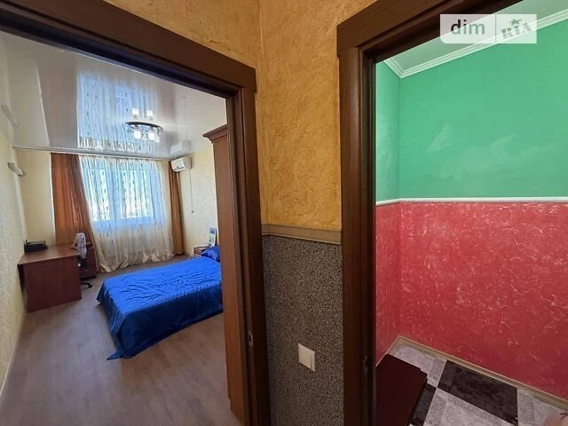 Продаж 2к квартири 71 кв. м на вул. Авіаконструктора Ігоря С
