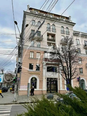 4-room apartment for sale in the center, Kharkivska Street