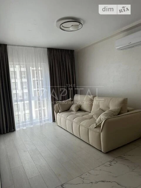 Sale of 1-room apartment 41 sq. m. on Mykhaylo Maksimovicha st. 24 •