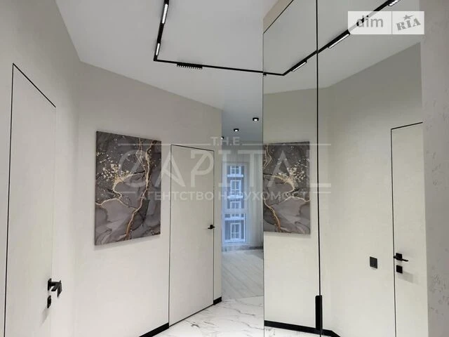 Sale of 1-room apartment 41 sq. m. on Mykhaylo Maksimovicha st. 24 •