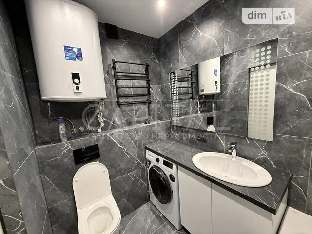 Sale of 1-room apartment 41 sq. m. on Mykhaylo Maksimovicha st. 24 •