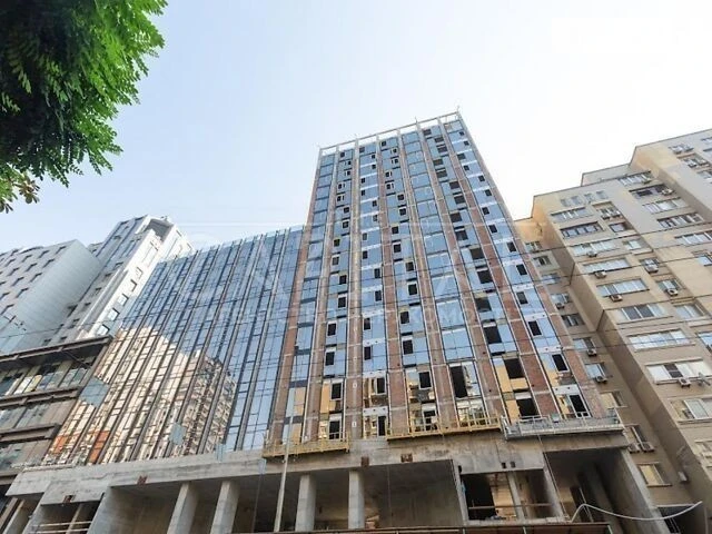 For sale 2-room apartment 103 sq. m. on Antonovycha St. 83 • ID 3467