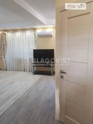 Sale of 1-room apartment 32 sq. m. on Mykhaylo Boychuk St. 34 • ID