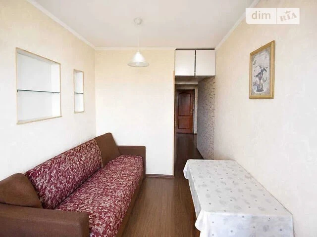 Sale of 1-room apartment 43 sq. m. on Akademika Zabolotnogo St. 12