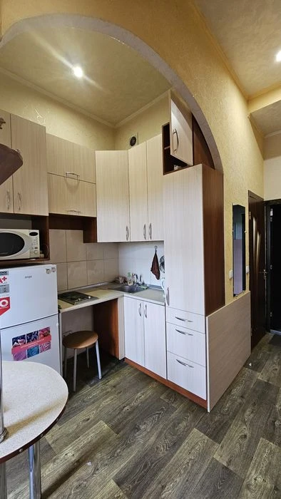 LS-5 Urgent sale of a smart apartment near the Vkzalna metro station