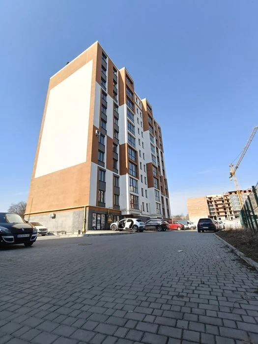 ТЕРМІНОВИЙ Продаж 2-х кімнатної квартири!!