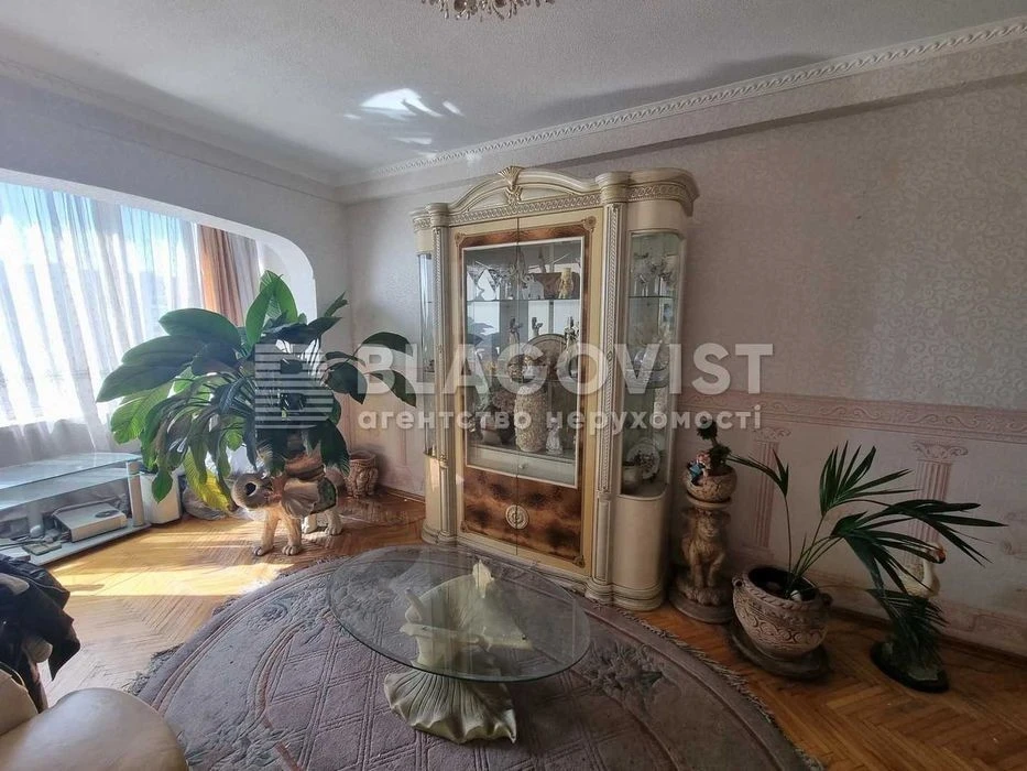 Urgent sale 3k Bereznyakivska 14a