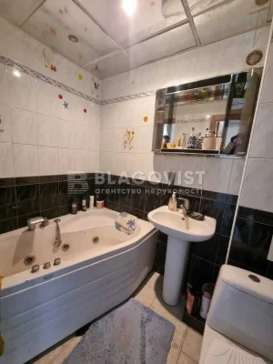 Urgent sale 3k Bereznyakivska 14a