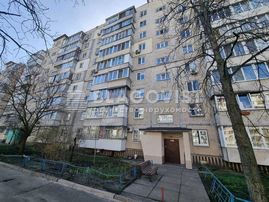 Urgent sale 3k Bereznyakivska 14a