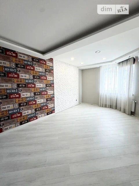 Sale of 5-room apartment 202.2 sq. m. on Vasylya Symonenka St. 5A •