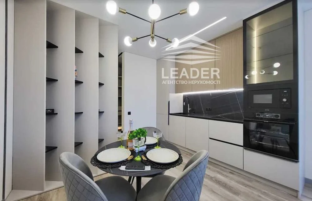 Продам 1к кв в Елітному ЖК Central Park -Панорамні вікна-Гар