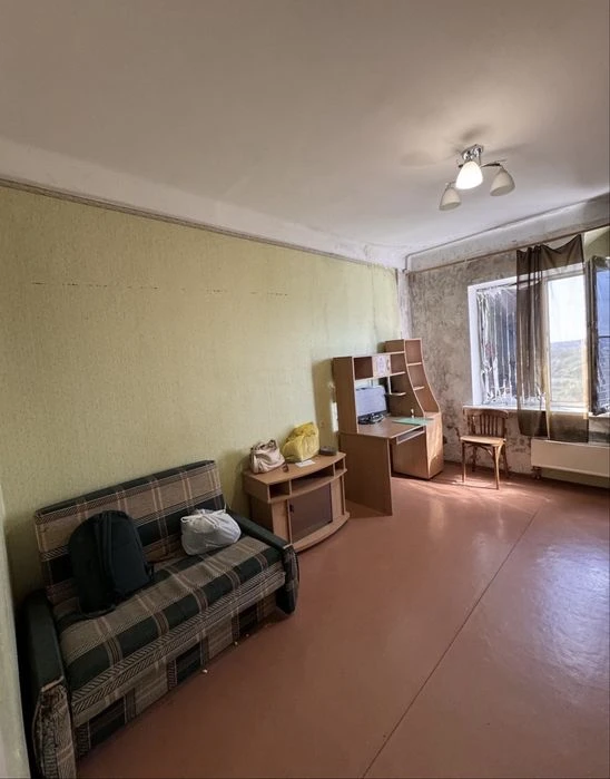 Продаётся 2 ком. кв. ул. Кремлёвская в Днепровском районе!