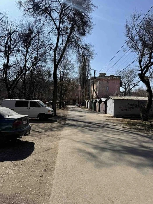 Простора 3к-квартира в Центрі міста !Світло не вимикають!