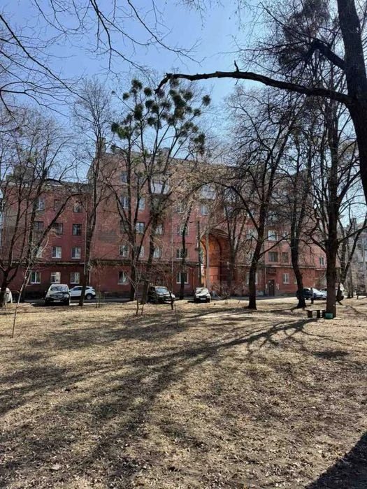 Простора 3к-квартира в Центрі міста !Світло не вимикають!