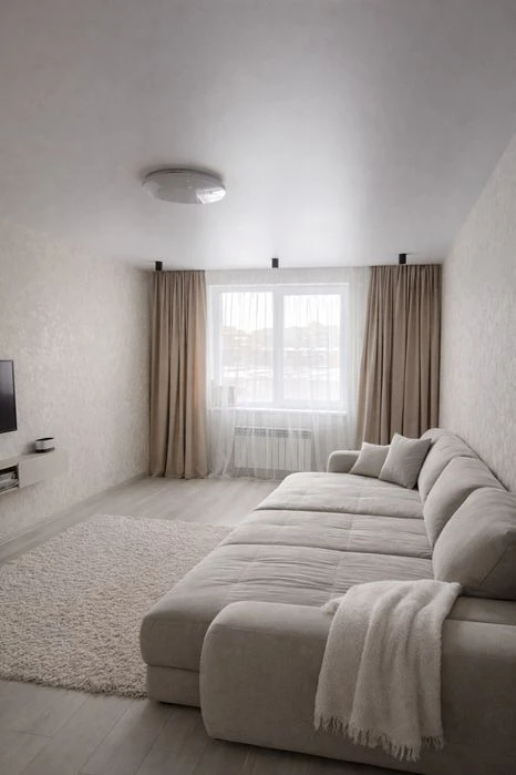 Spacious European-style two-room apartment of 54 m² with expensive renovation and a huge l