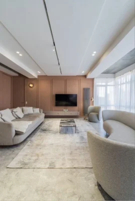 Apartment with designer renovation at Sichovyh stryltsiv 84a