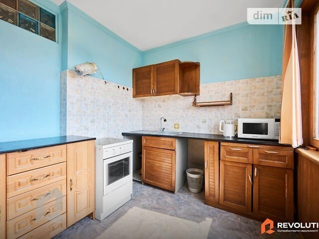 Sale of 3-room apartment 74.5 sq. m. on Ronald Reagan Street 8A •