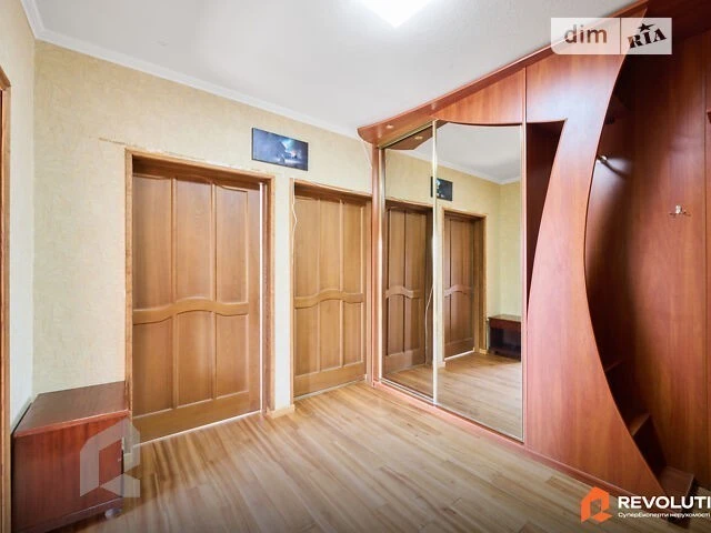 Sale of 3-room apartment 74.5 sq. m. on Ronald Reagan Street 8A •