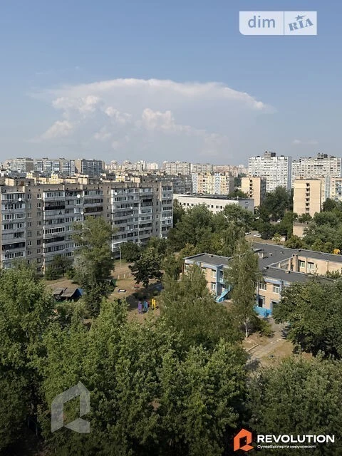 Sale of 3-room apartment 74.5 sq. m. on Ronald Reagan Street 8A •