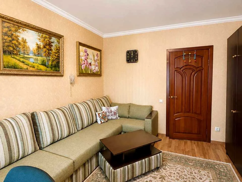 Apartment. Kyiv, Orihuvatska St. (Burmystenka)