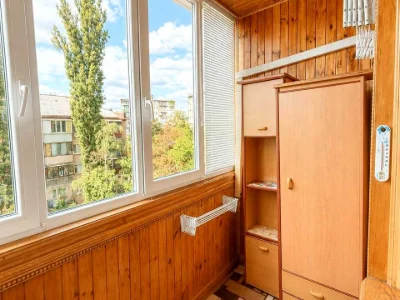 Apartment. Kyiv, Orihuvatska St. (Burmystenka)