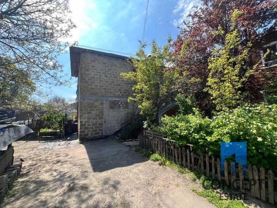 Продам 1 квартиру Центр