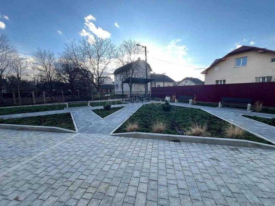 Готова. 2 ком. квартира возле Парка.