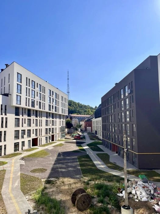 1-room apartment for sale with a view of the High Castle