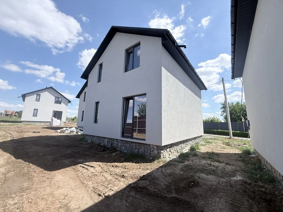 Продам будинок супер ціна район Академічного
