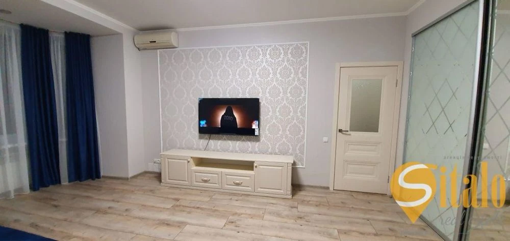 Продається 2к квартира з ремонтом по вул.Миру у Вознесенівсь