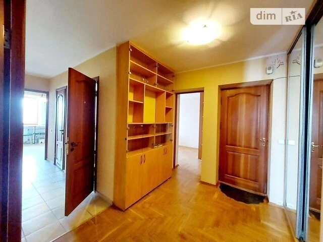 Sale of 3-room apartment 66.1 sq. m. on Mykhayla Kotelnikova 1 st.