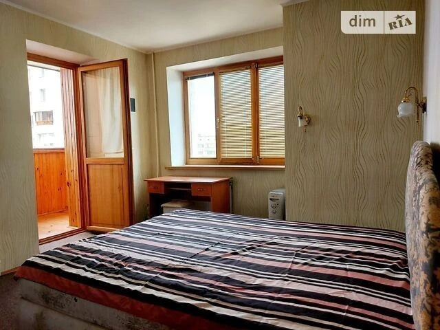 Sale of 3-room apartment 66.1 sq. m. on Mykhayla Kotelnikova 1 st.