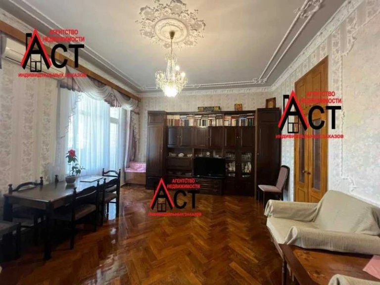4-room apartment in the center, Kultury Street
