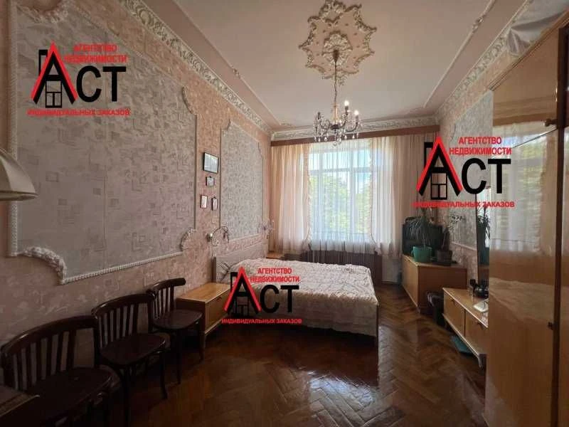 4-room apartment in the center, Kultury Street