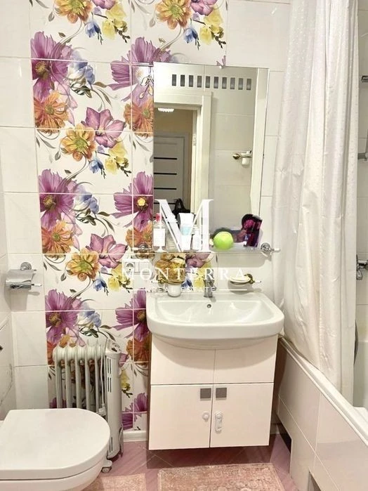 Sale of a 1-room apartment with renovation, furniture and appliances in the residential complex "Sosn"