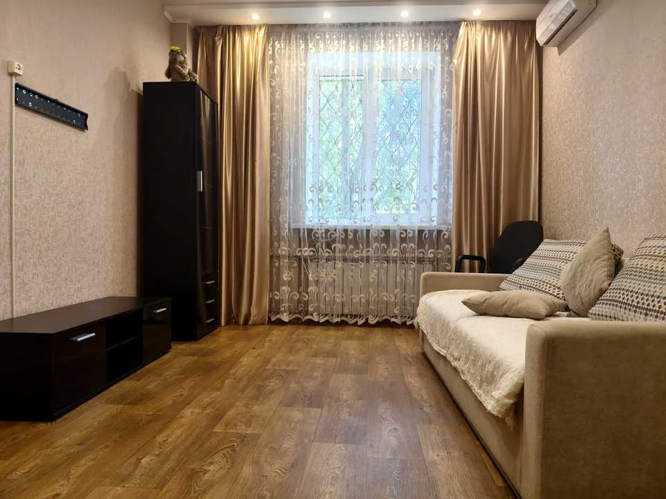 Apartment. Kharkiv, Tajikskaya St.