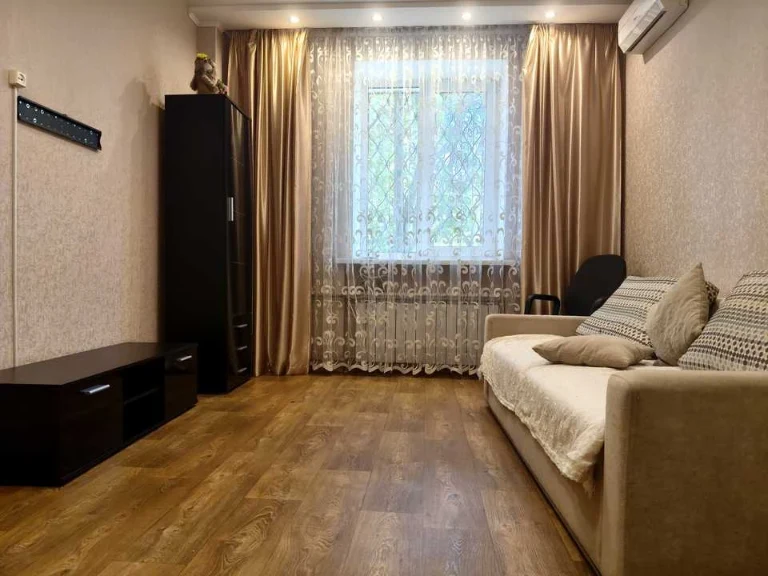 Apartment. Kharkiv, Tajikskaya St.