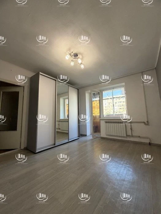 One-room! Kyiv district! Zhuravlivka! Shevchenko!