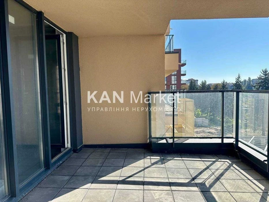 2-room apartment for sale 74.4 m² with a large terrace in Fine Town