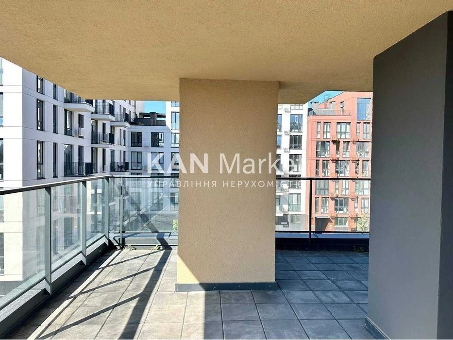 2-room apartment for sale 74.4 m² with a large terrace in Fine Town