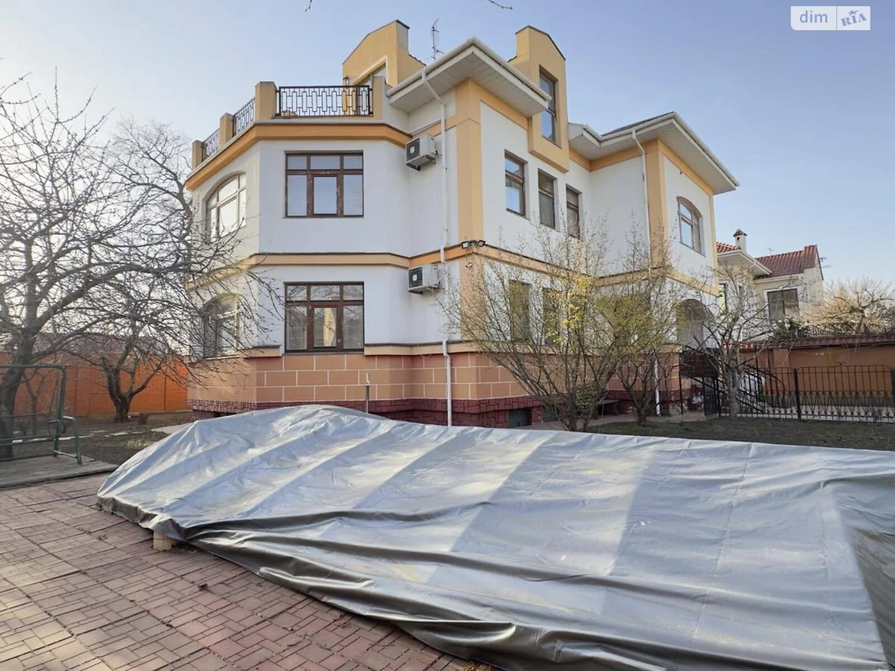 Long-term Rental House Kyivskyi