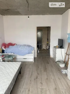 Продаж 3к квартири 87 кв. м на вул. Петра Калнишевського 7 •