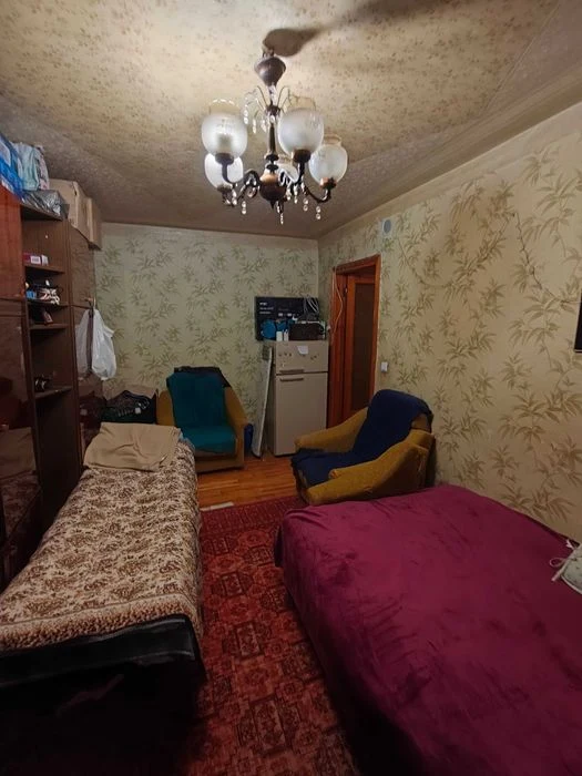 Selling a 2-room apartment in Odessa