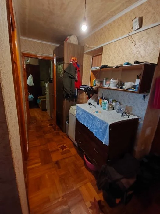Selling a 2-room apartment in Odessa