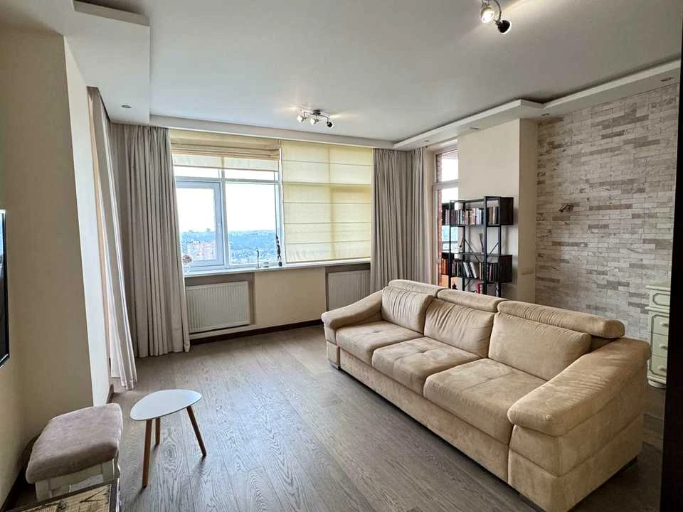 Apartment. Kyiv, Lesi Ukrainky Blvd.