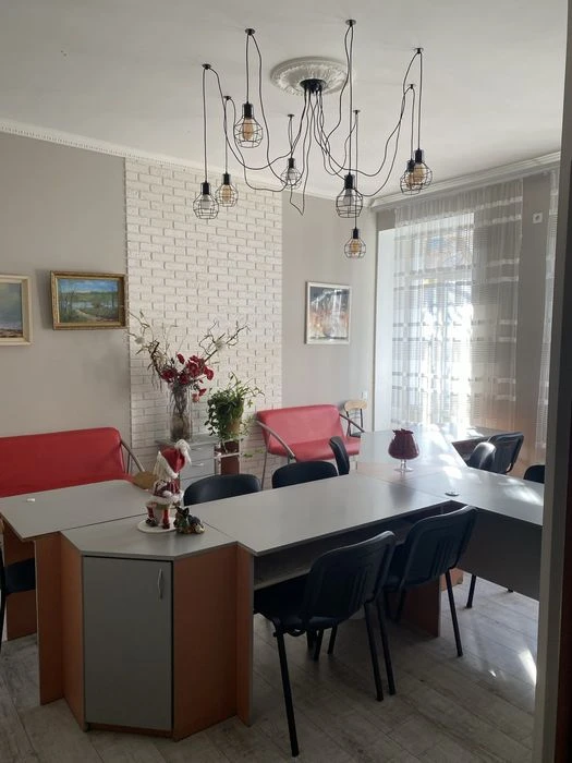 Продам СВОЮ 3х комнатную ,в стиле ЛОФТ,Базарная/Осиповая, мо