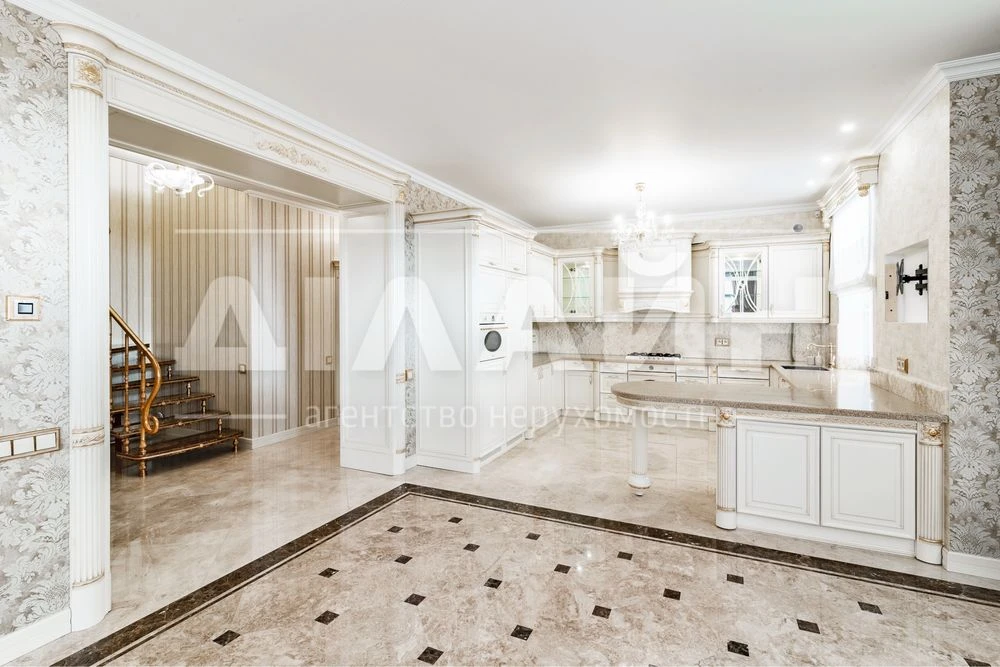 Elite 2-level Deluxe apartment in a closed residential complex