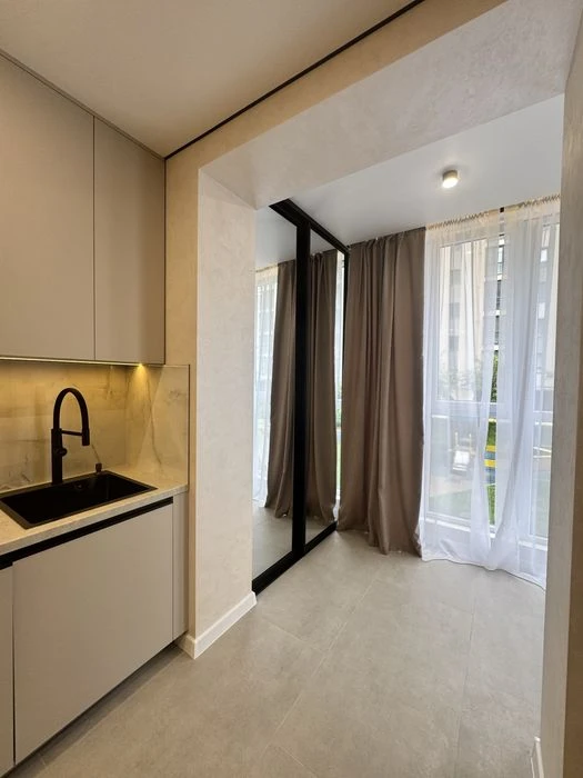 I will sell a 1-room apartment in the residential complex Schastlyvyy 2. Schastlyvyy on the Dnipro.