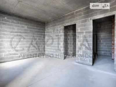 Sale of 3-room apartment 129 sq. m. on Vasylya Tyutyunnyka 39 • I